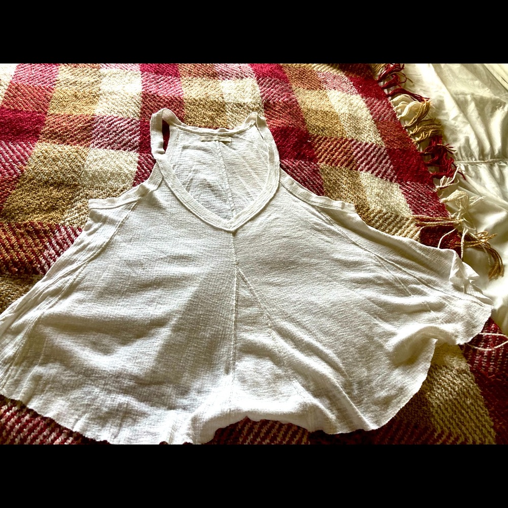 Flowy tank